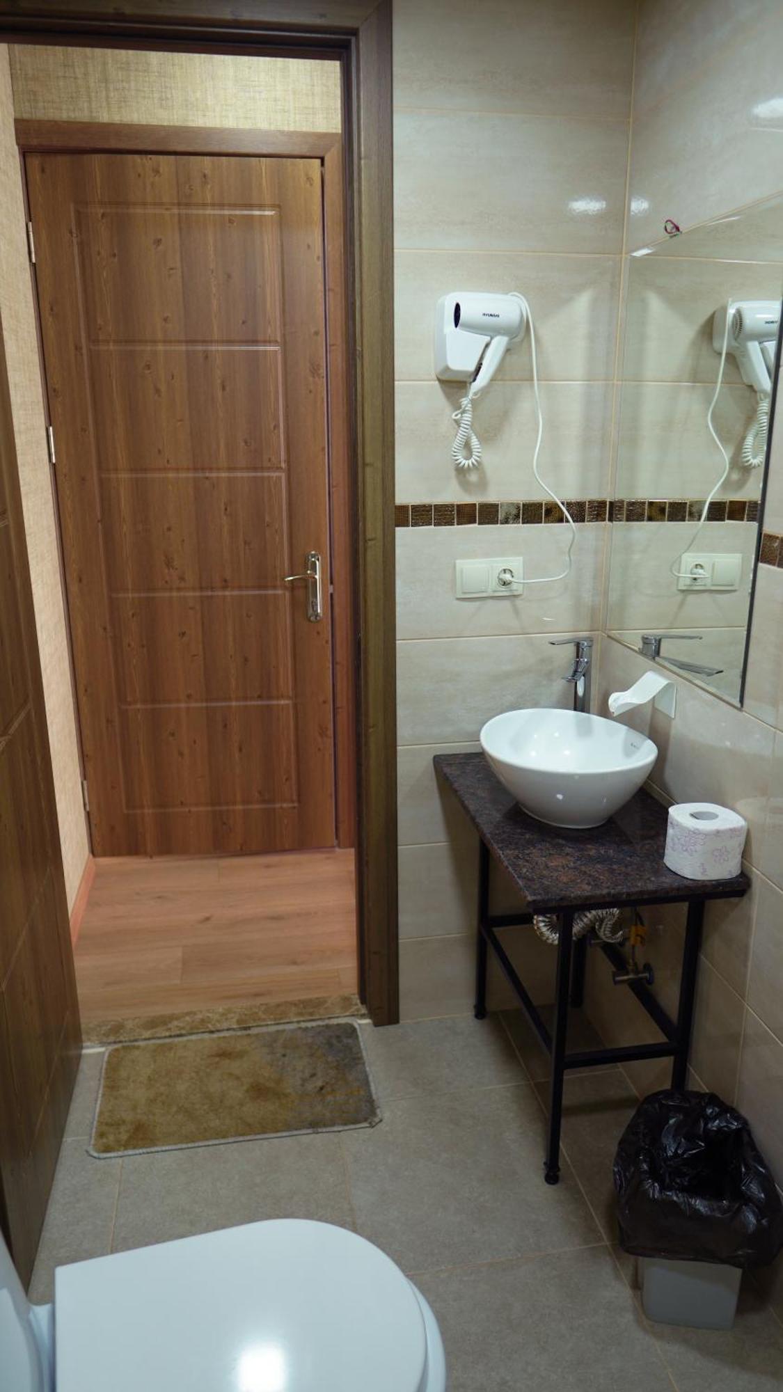 Archil And Nino Gigauri Guest House Kasbegi Buitenkant foto