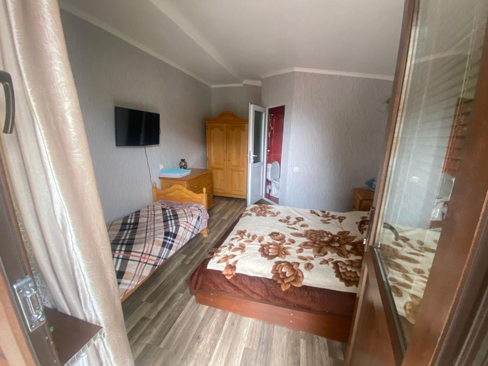 Archil And Nino Gigauri Guest House Kasbegi Buitenkant foto